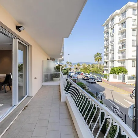 Appartement Ref 1997 - - Sea View For Rent Cannes